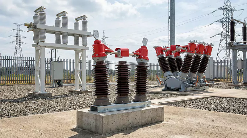 ความแตกต่างระหว่างเซอร์กิตเบรกเกอร์และสวิตช์ตัดการเชื่อมต่อ